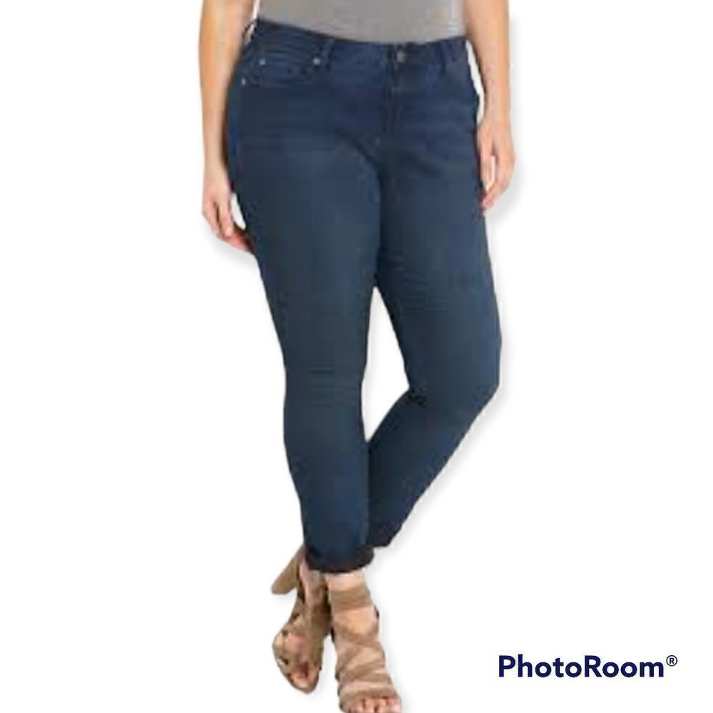 30XT Extra Tall Torrid Curvy Skinny Jeans Blue Faded Wash High Waist Relaxed Hip